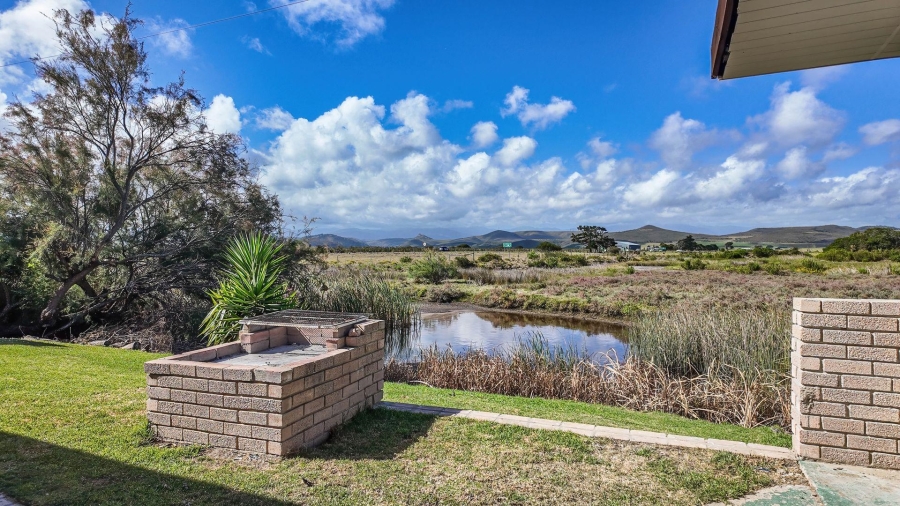 4 Bedroom Property for Sale in Little Brak River Western Cape